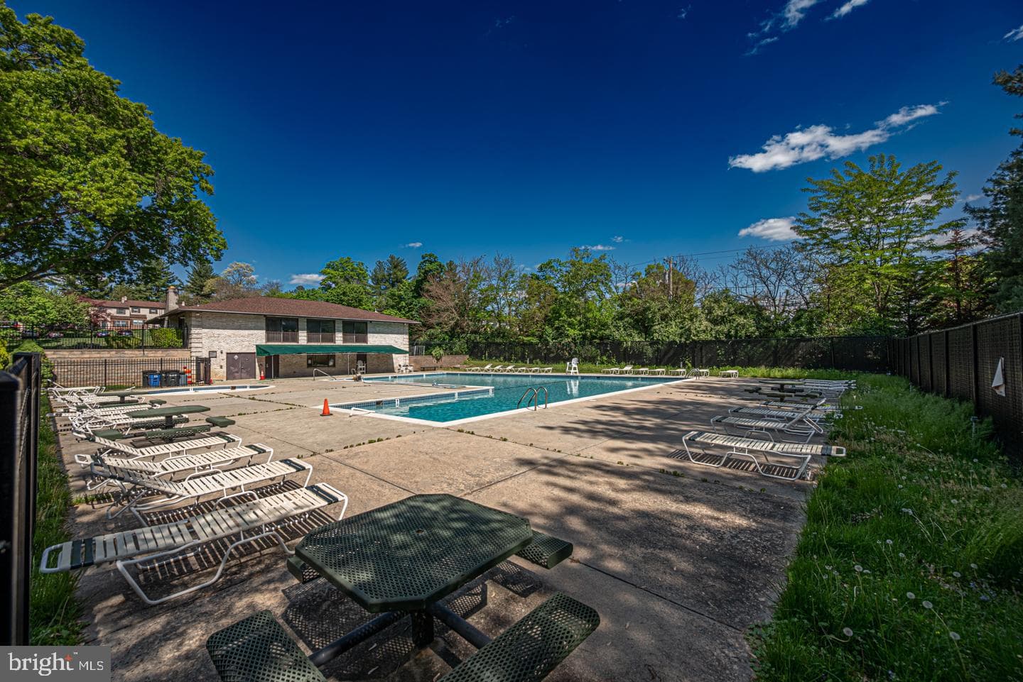 239 Bishop Drive photo 26