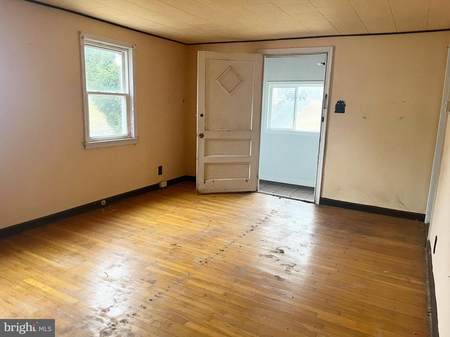 53 Seward Lane photo 5