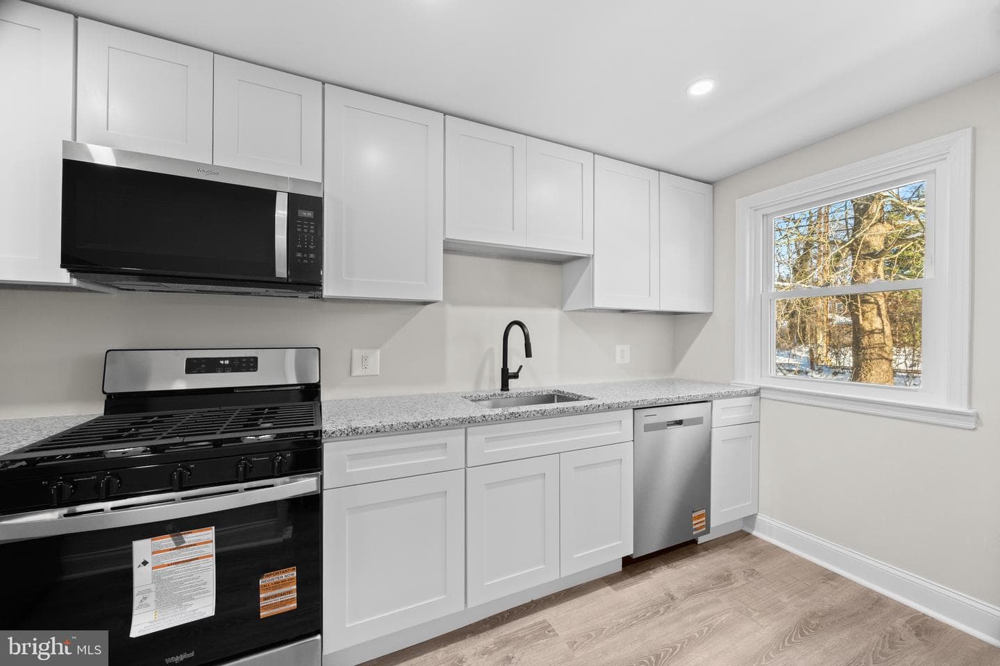 84 Chester Avenue photo 11