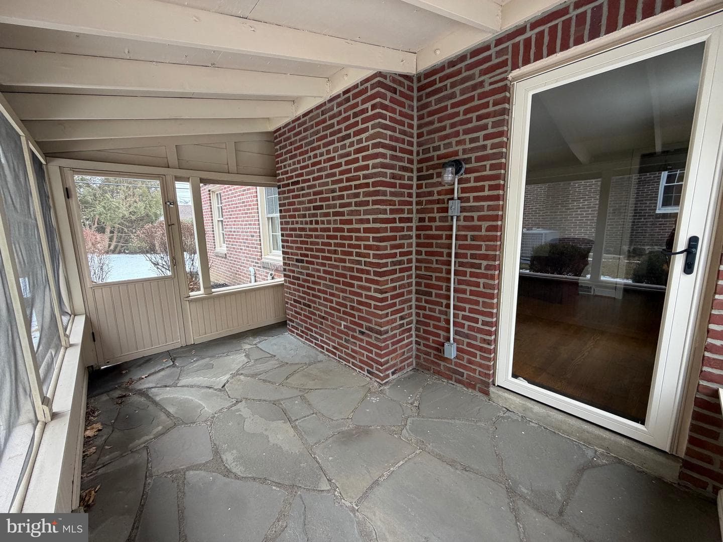 1116 Blythe Avenue photo 6