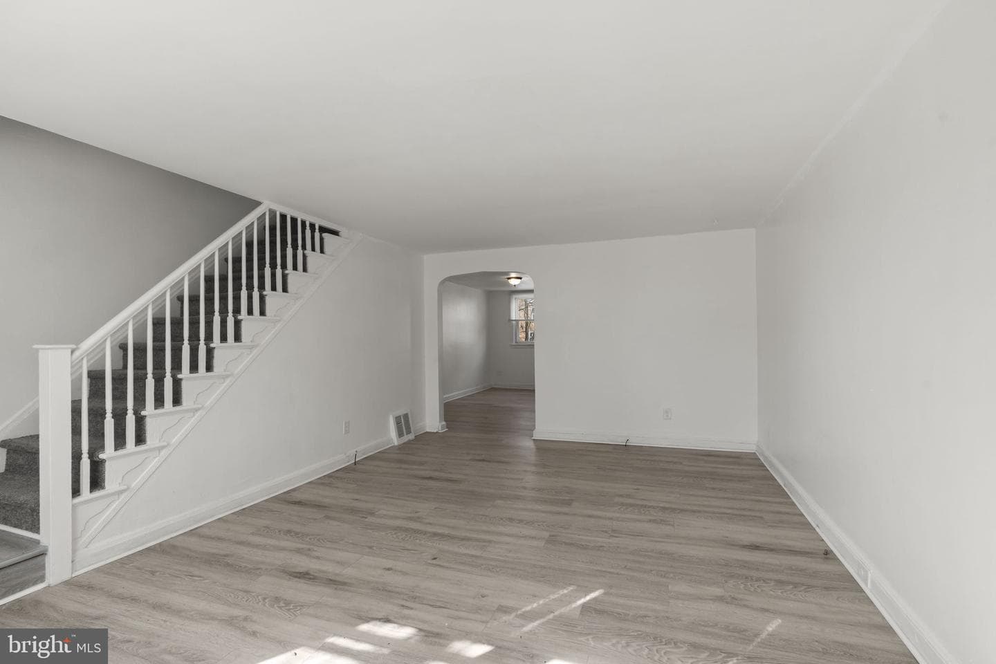 312 W 21st Street photo 4