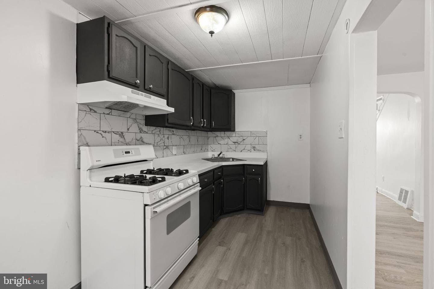 312 W 21st Street photo 9