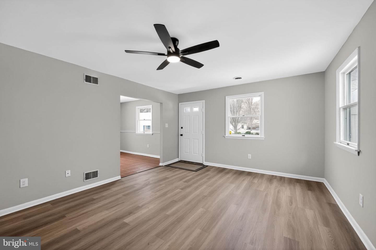 9 Maise Avenue photo 2