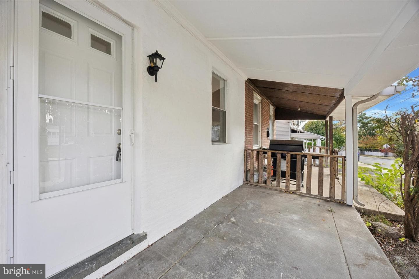 45 S Sycamore Avenue photo 2