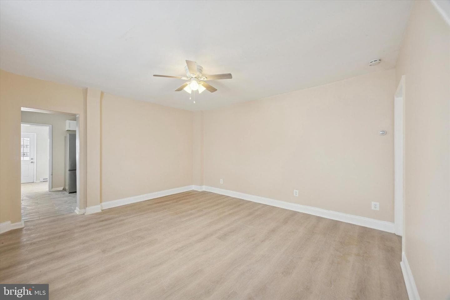 45 S Sycamore Avenue photo 7