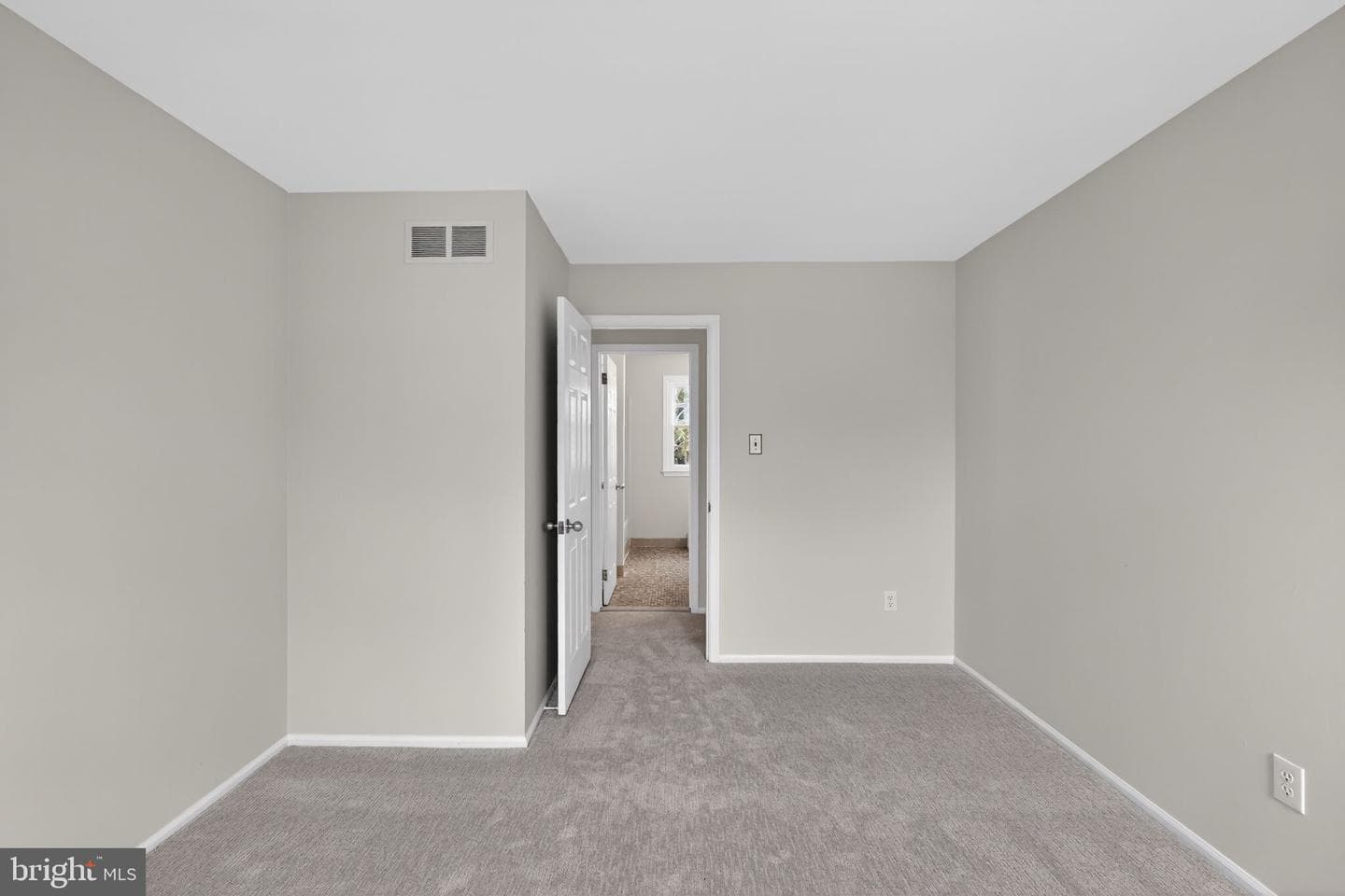 151 Eaton Drive photo 22