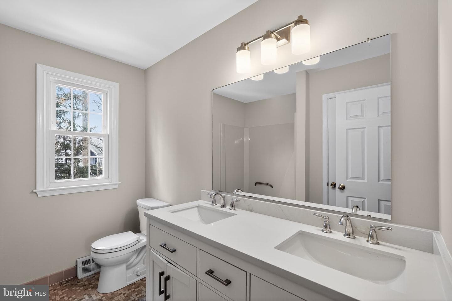 151 Eaton Drive photo 26