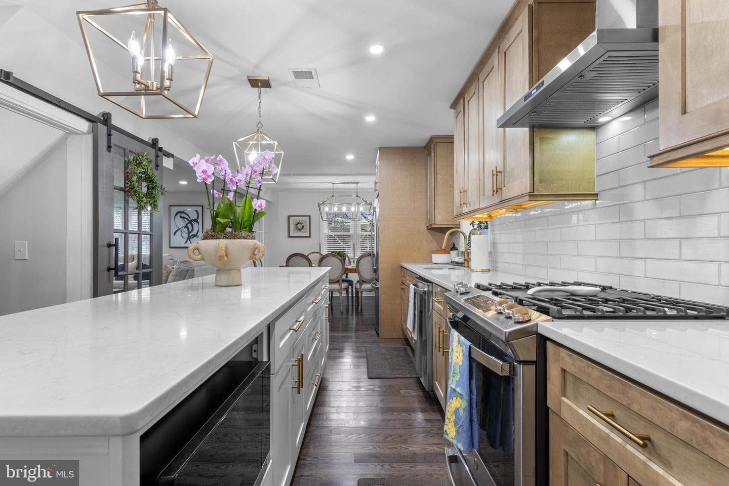 831 Stanbridge Road photo 10