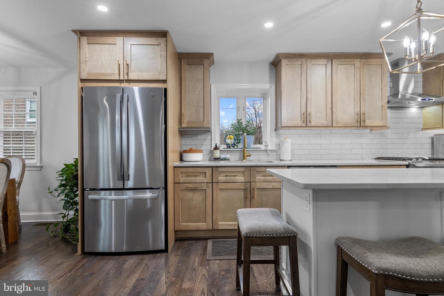 831 Stanbridge Road photo 13