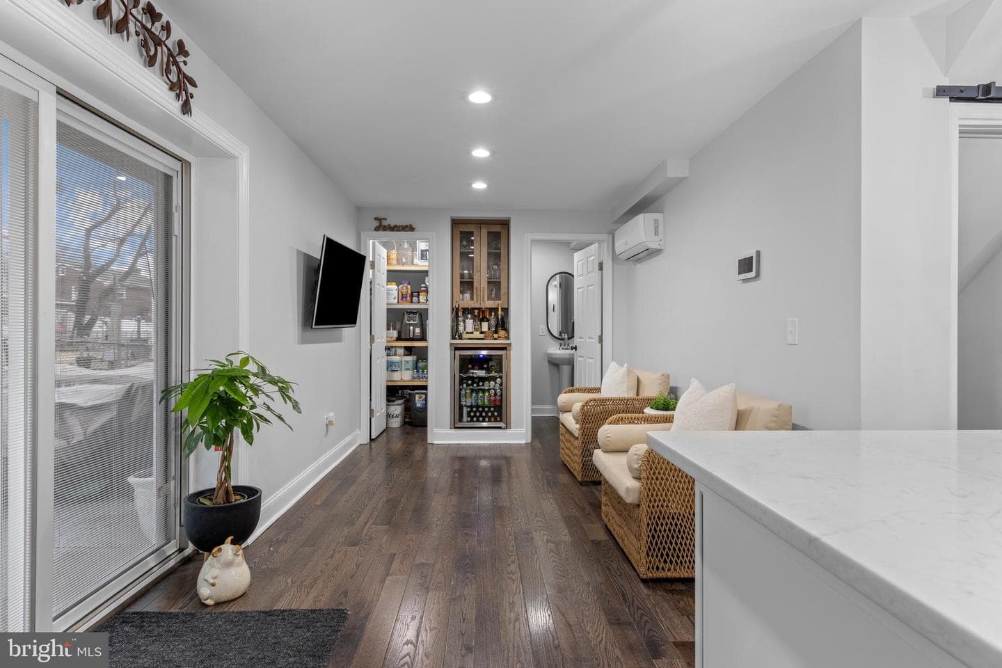 831 Stanbridge Road photo 30