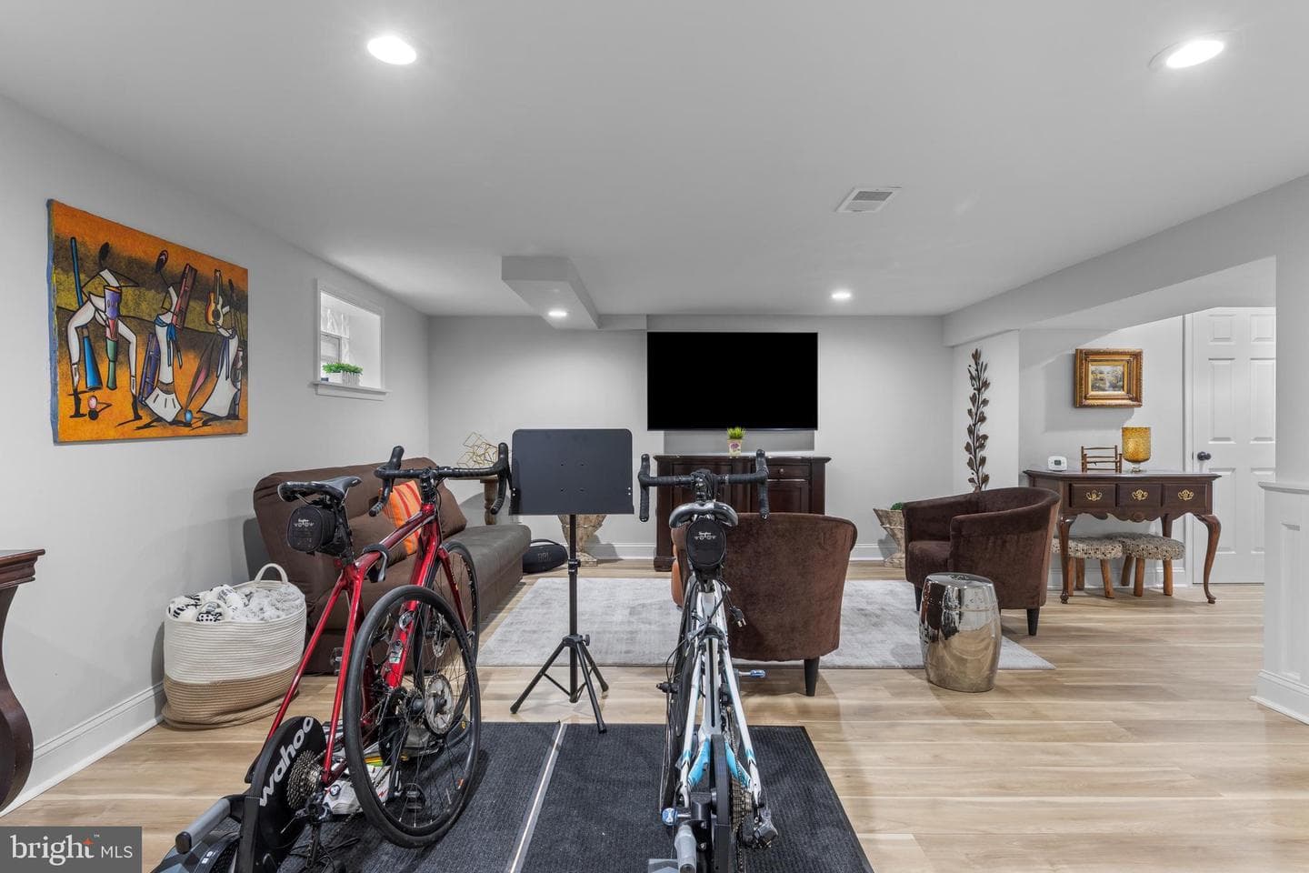 831 Stanbridge Road photo 40
