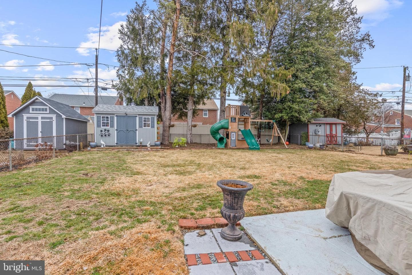 831 Stanbridge Road photo 49
