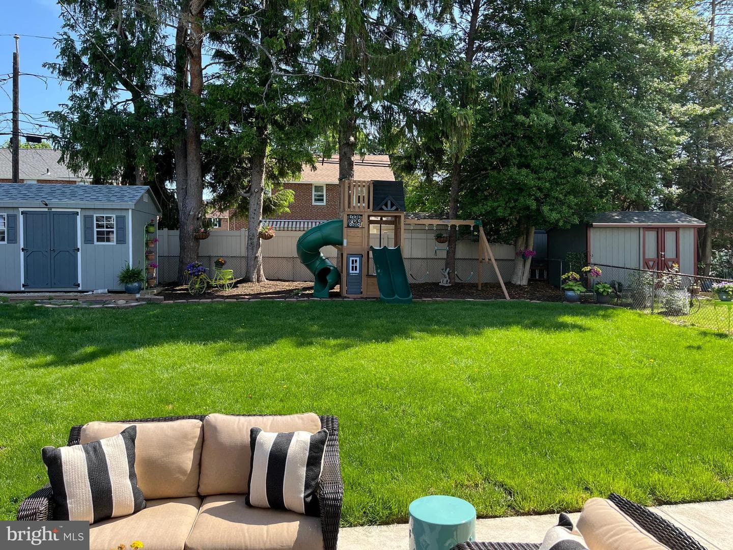 831 Stanbridge Road photo 55