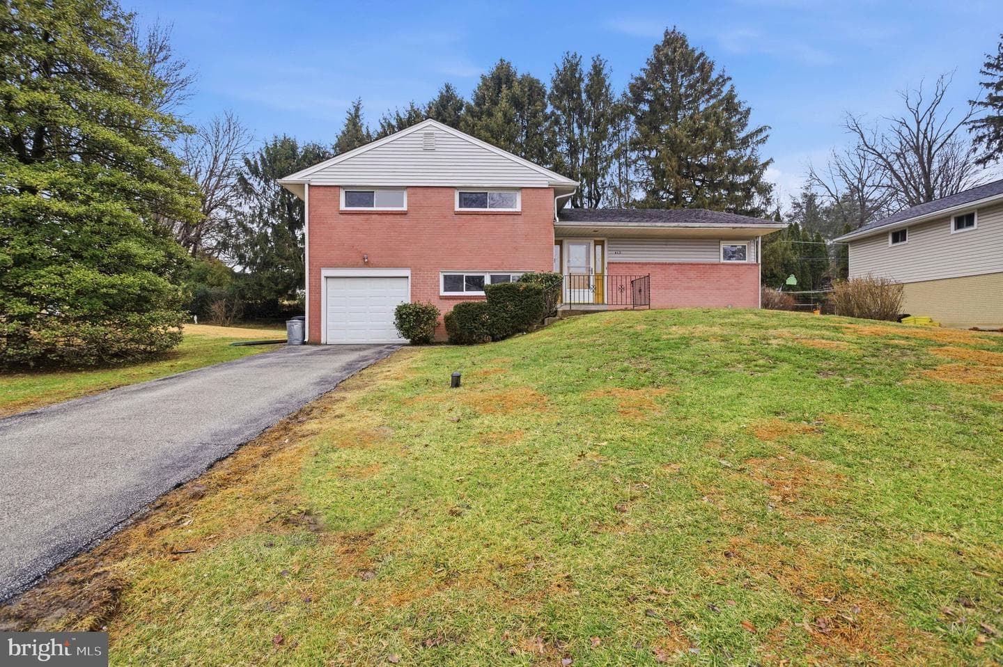 412 Foster Drive