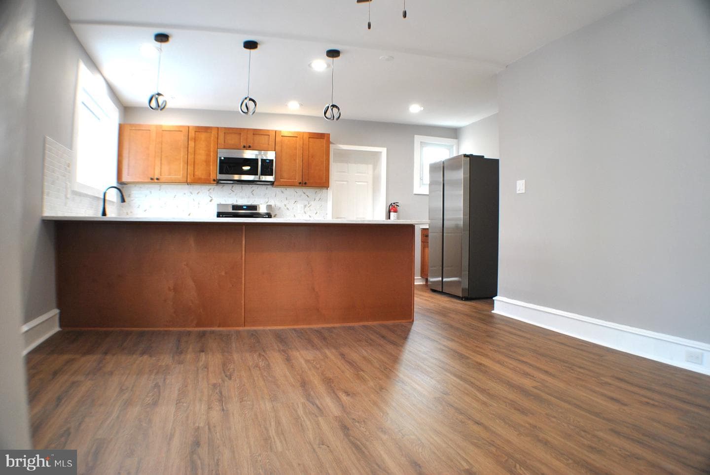 125 E Avon Road photo 11