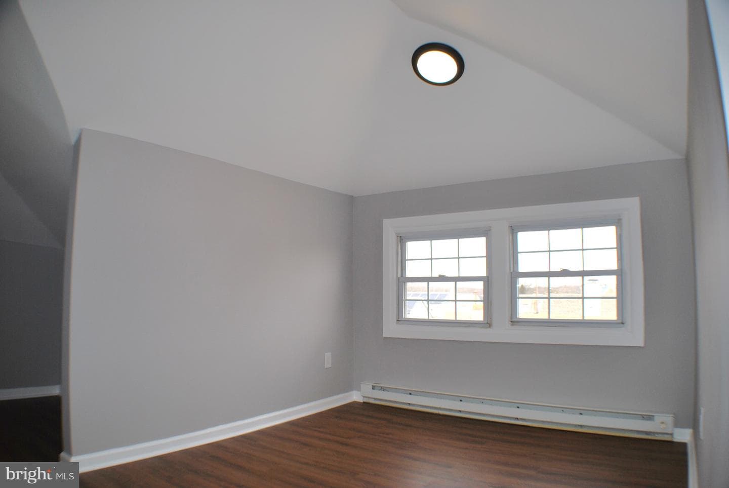 125 E Avon Road photo 23