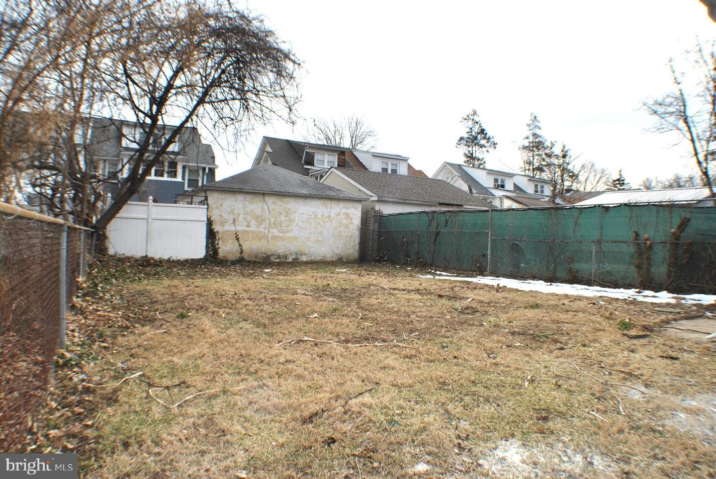 125 E Avon Road photo 41