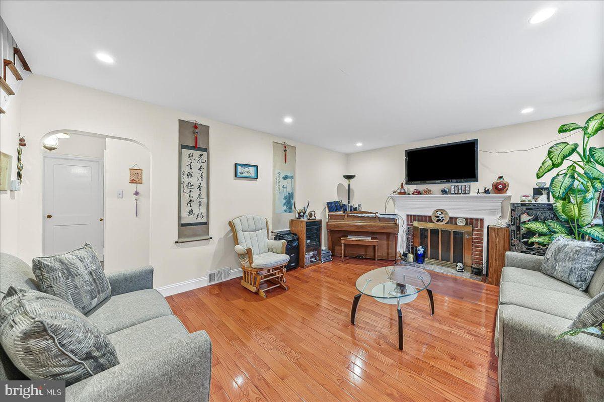 113 Glendale Road photo 3