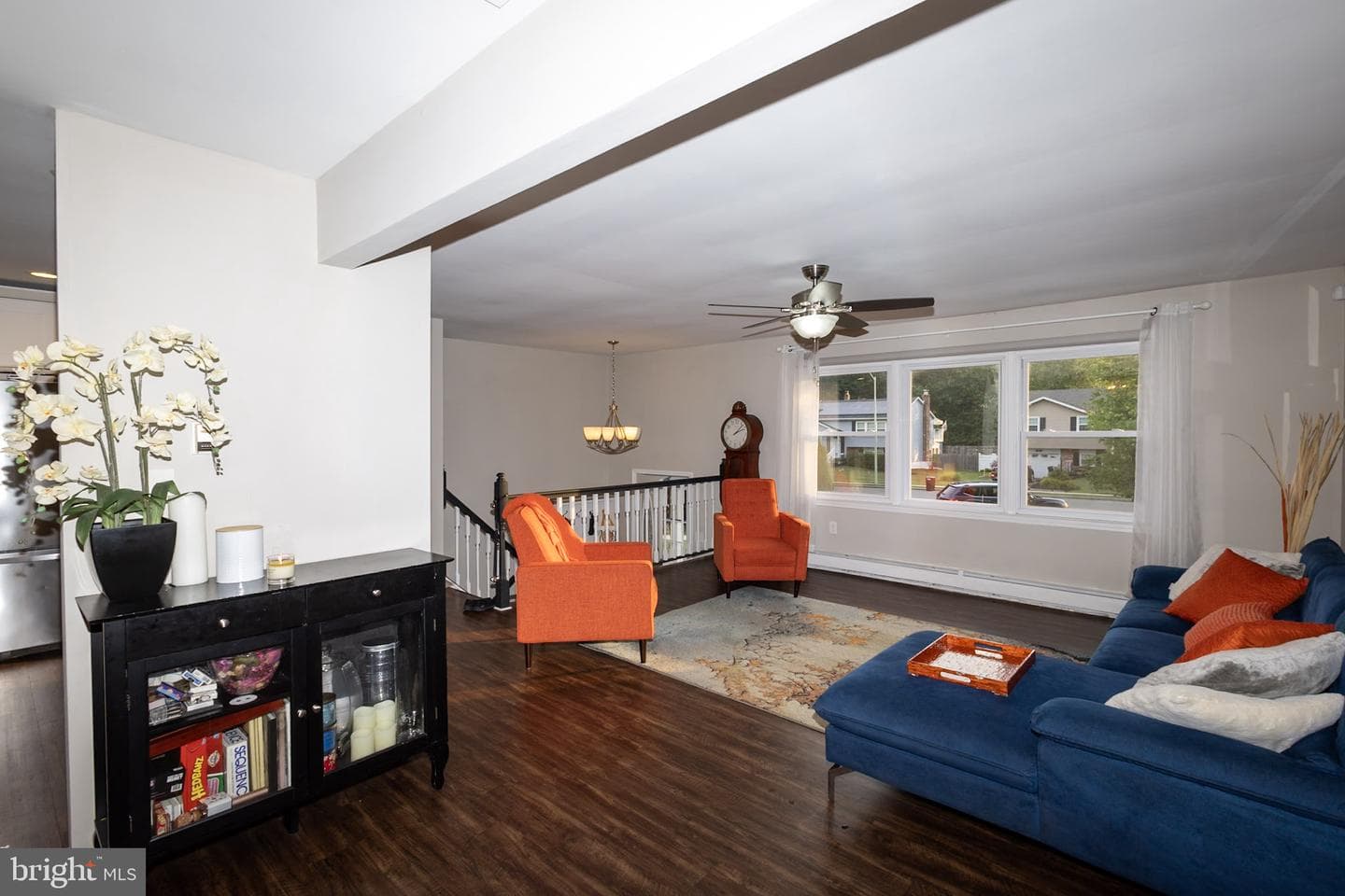 1207 Malatesta Avenue photo 3
