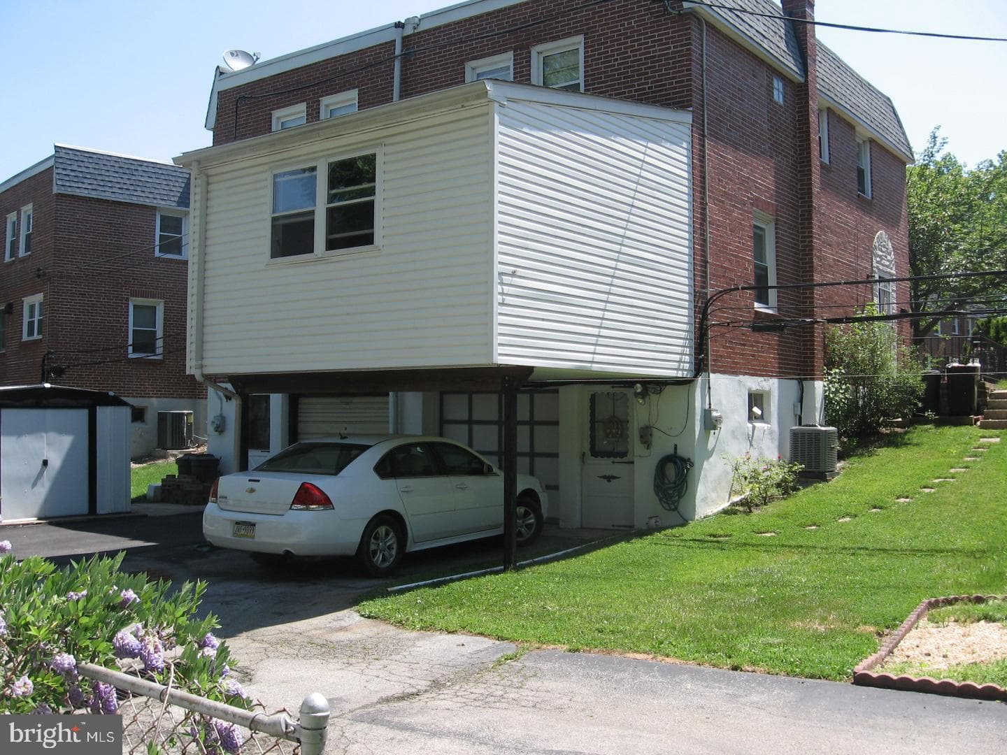 542 Michell Street photo 30