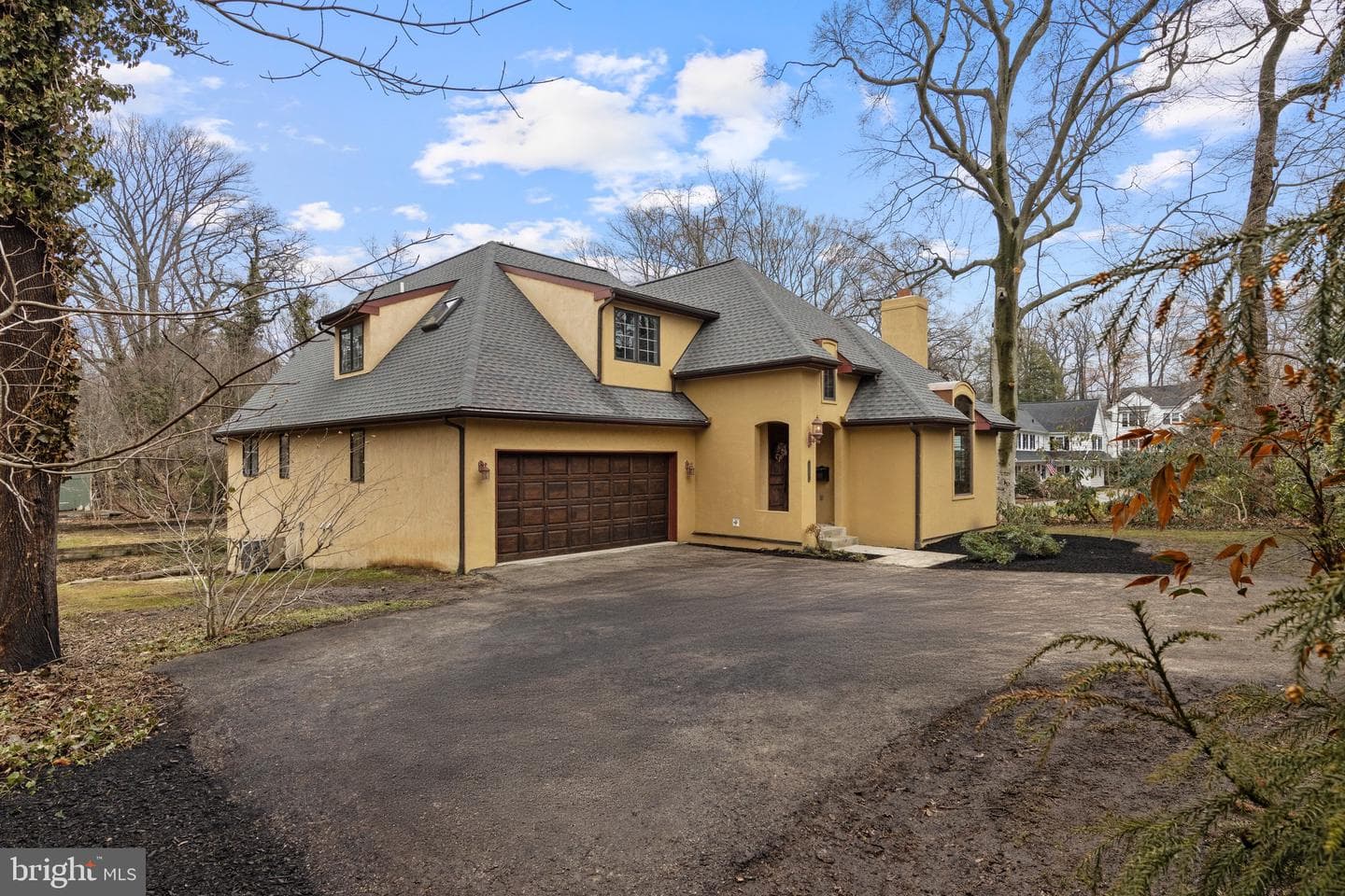 525 N Swarthmore Avenue photo 2