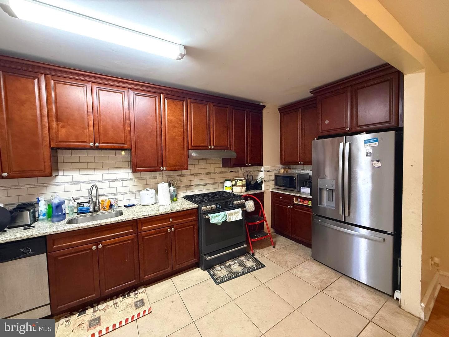 212 N Maple Avenue photo 3