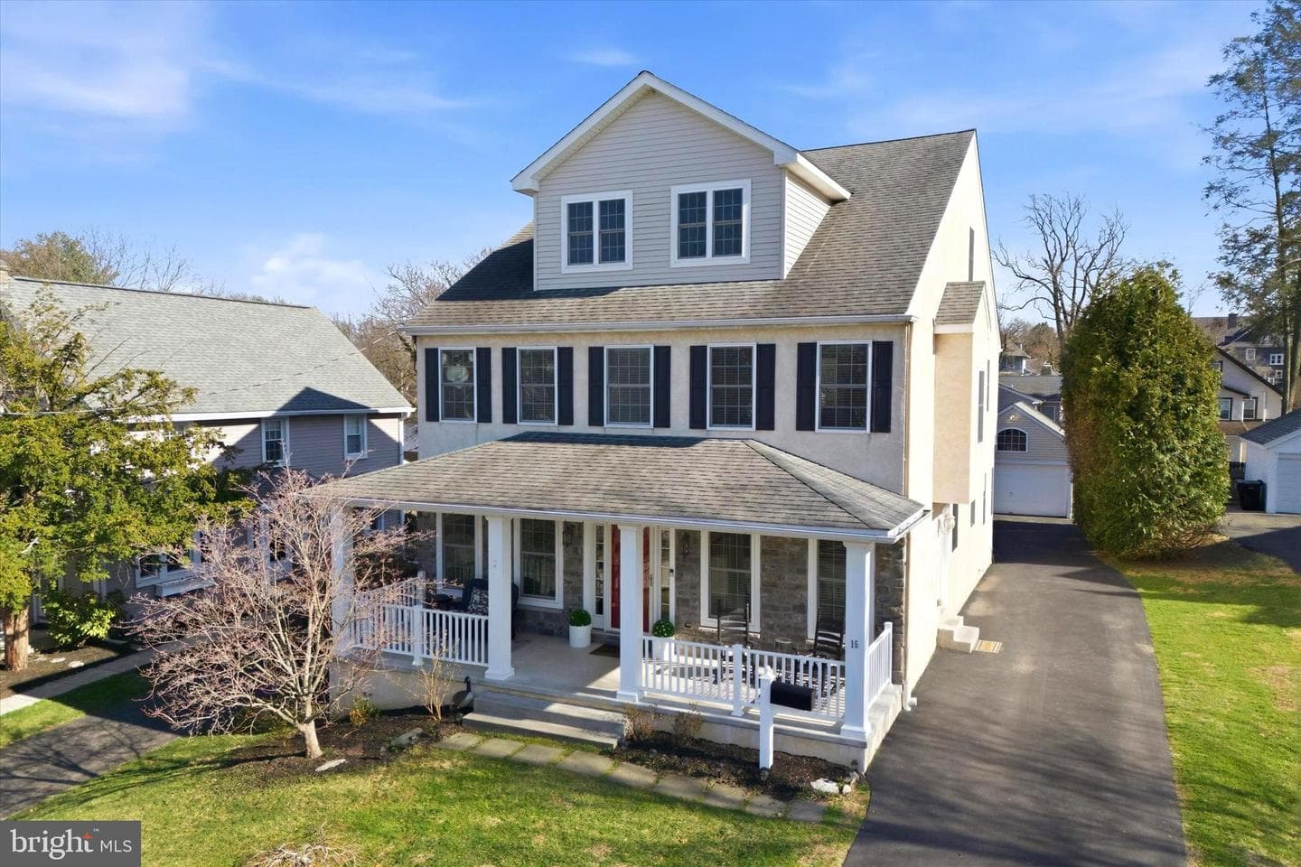 15 E Mercer Avenue photo 2