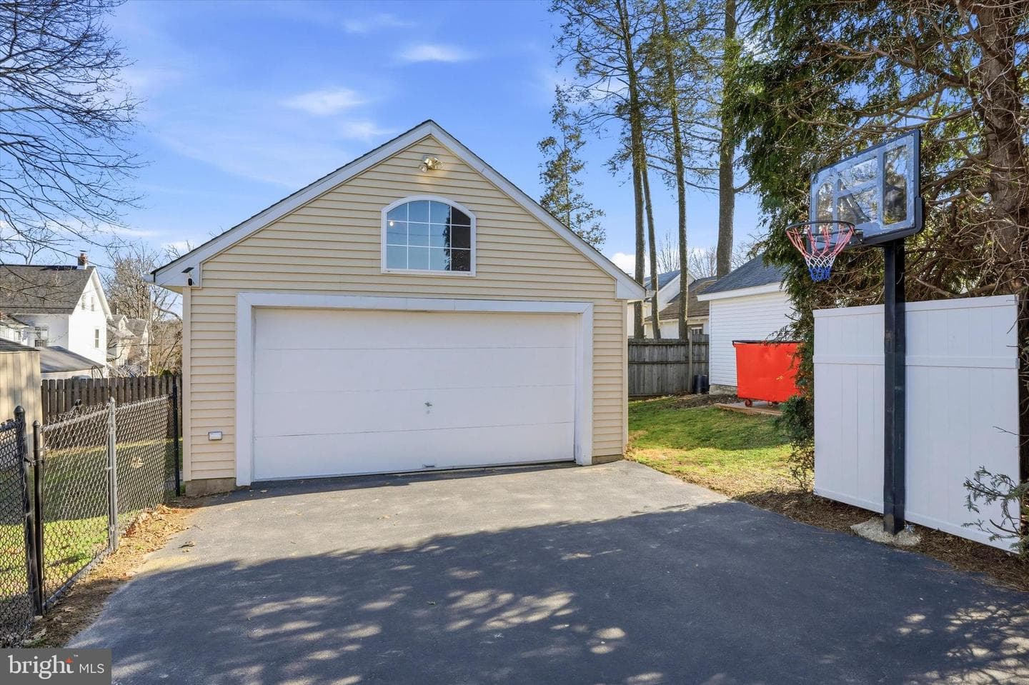 15 E Mercer Avenue photo 27