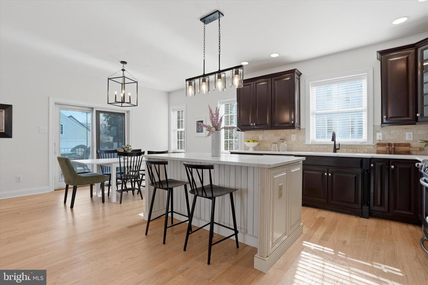 15 E Mercer Avenue photo 31