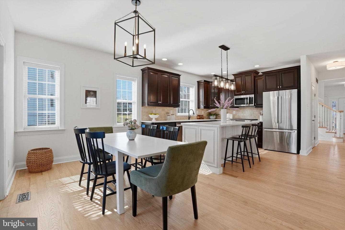 15 E Mercer Avenue photo 34