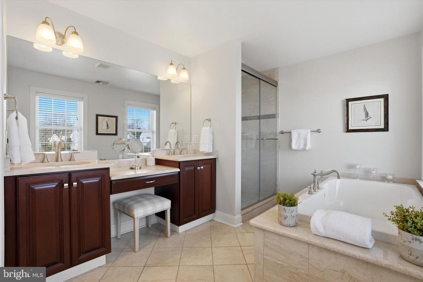 15 E Mercer Avenue photo 43