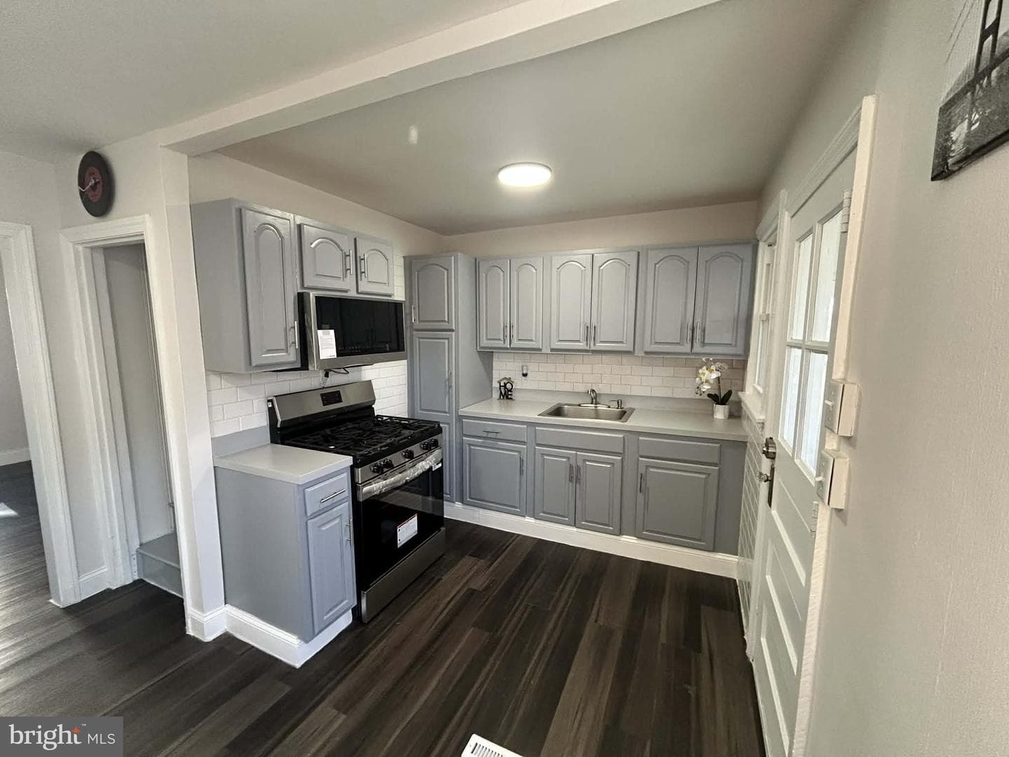 1012 2nd Avenue photo 20