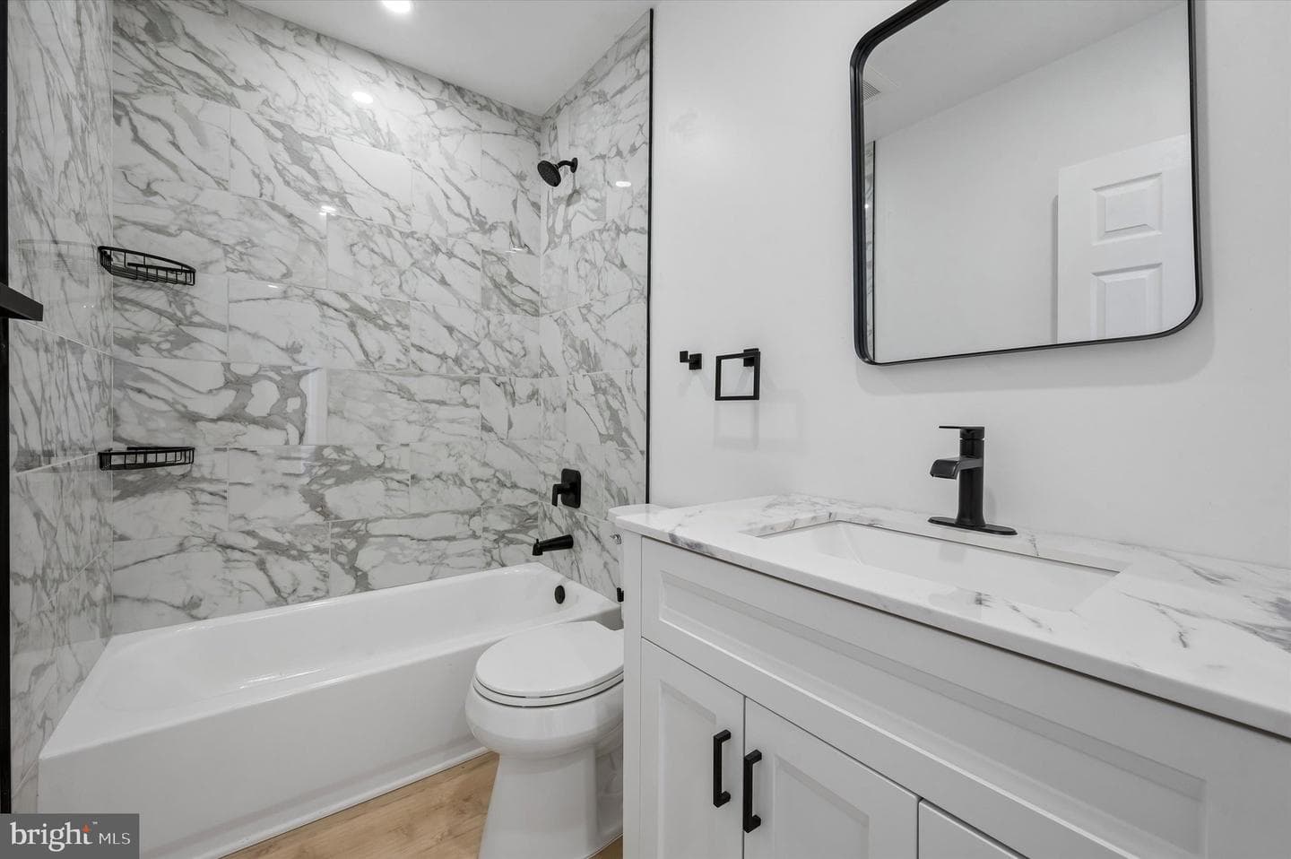 12 Greenway Avenue photo 15