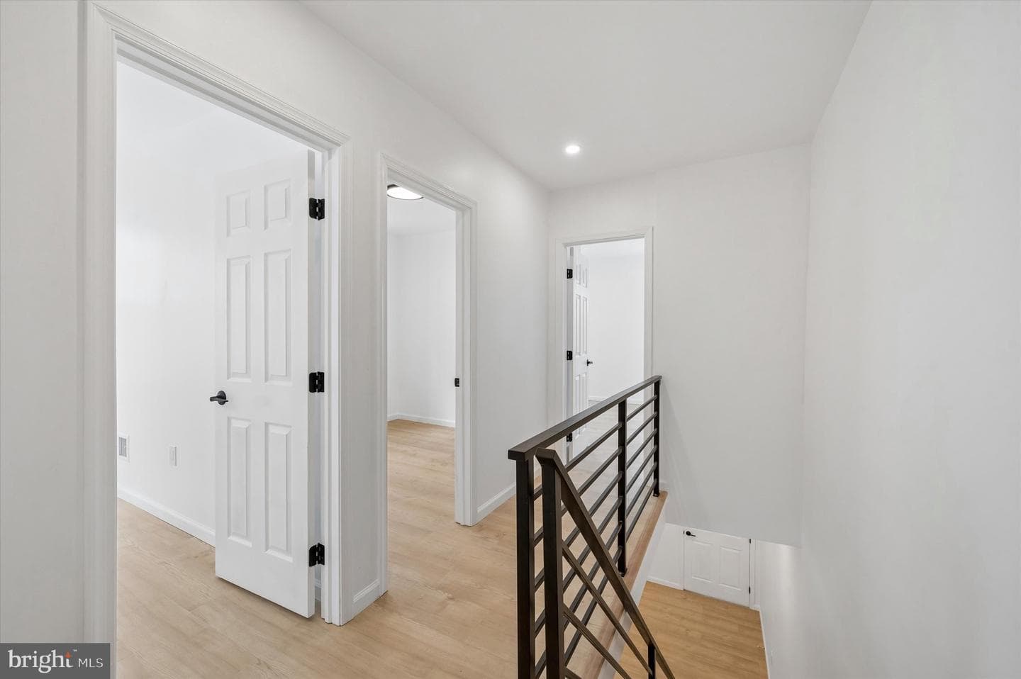 12 Greenway Avenue photo 18