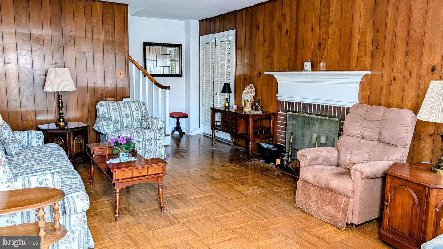 542 Crum Lynne Road photo 9