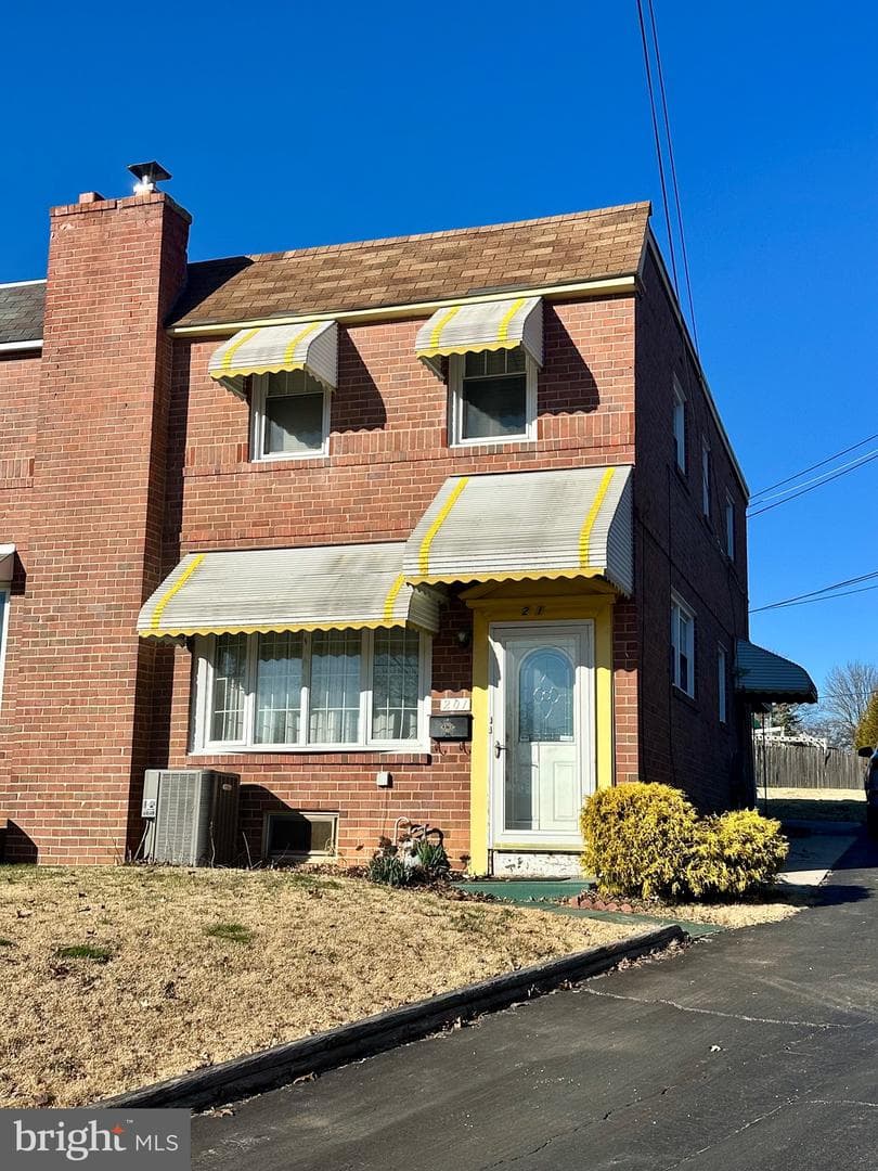 201 Emerald Lane