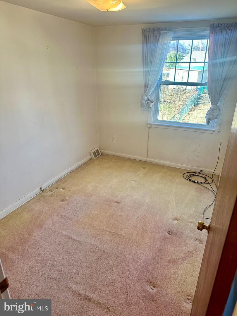 201 Emerald Lane photo 19