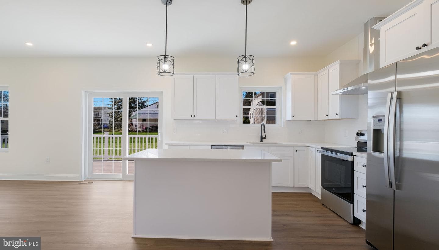 108 Patterson Road photo 17