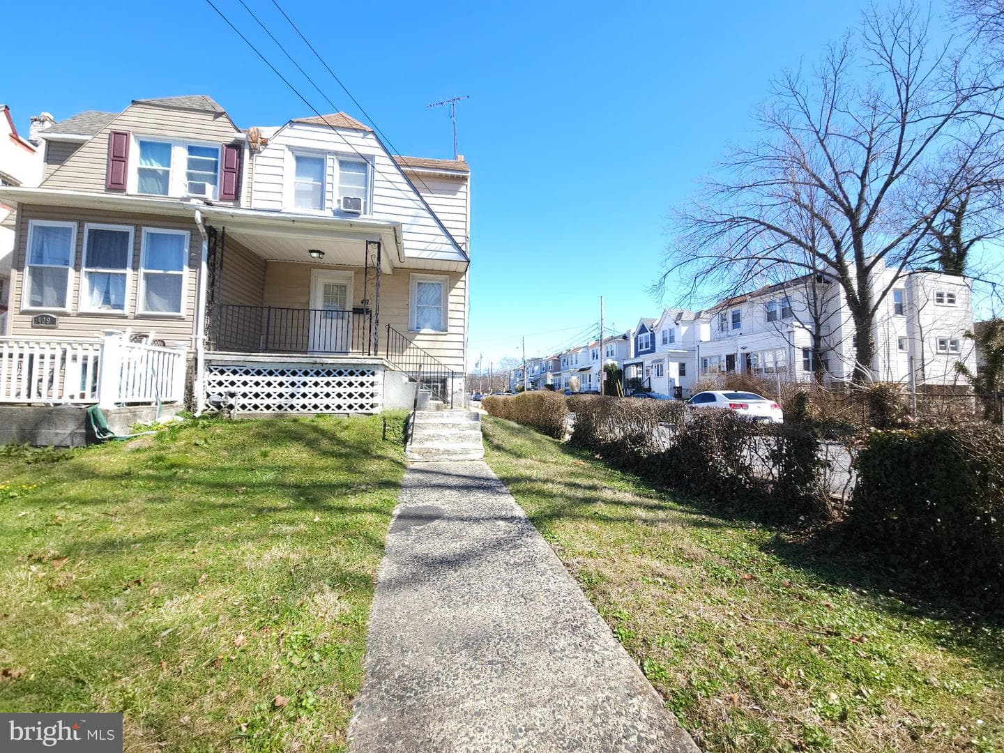 411 S Maple Avenue photo 1