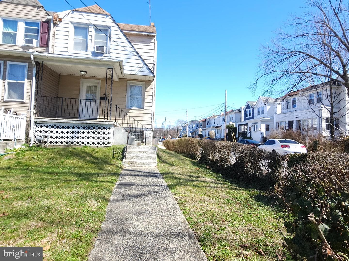 411 S Maple Avenue photo 2