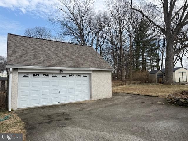902 Eisenhower Avenue photo 9