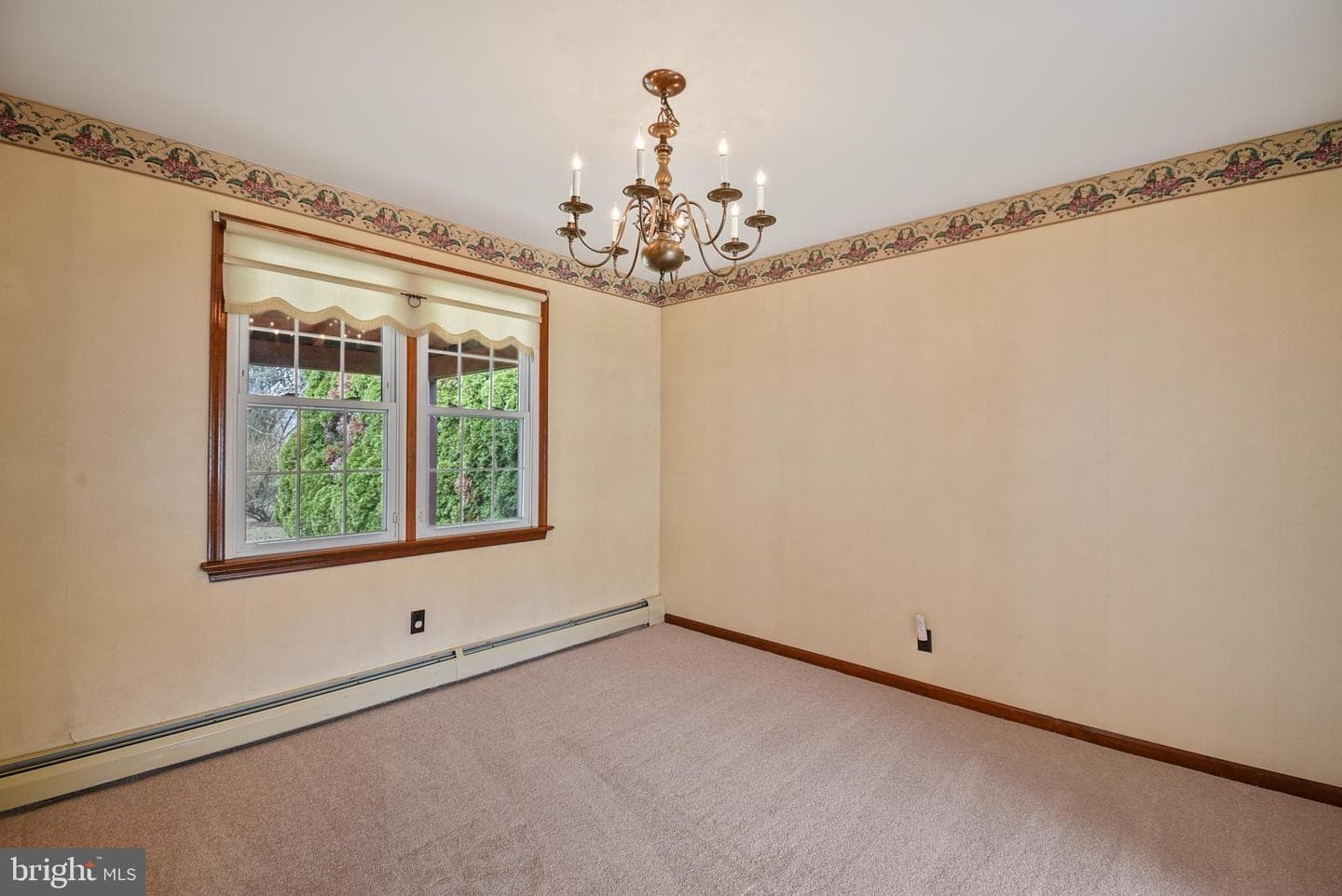 530 Grand Avenue photo 8