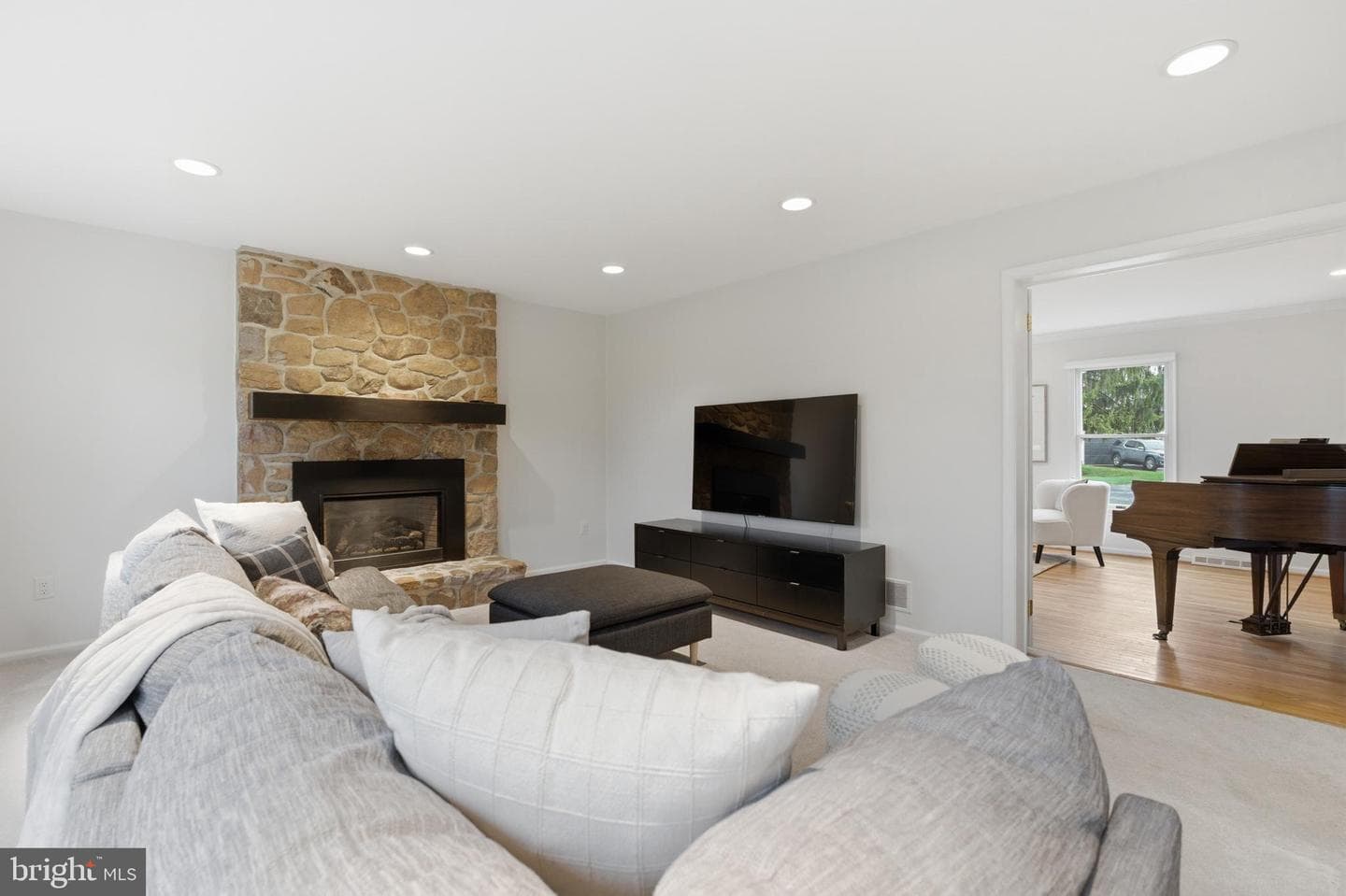 305 Countryview Drive photo 17