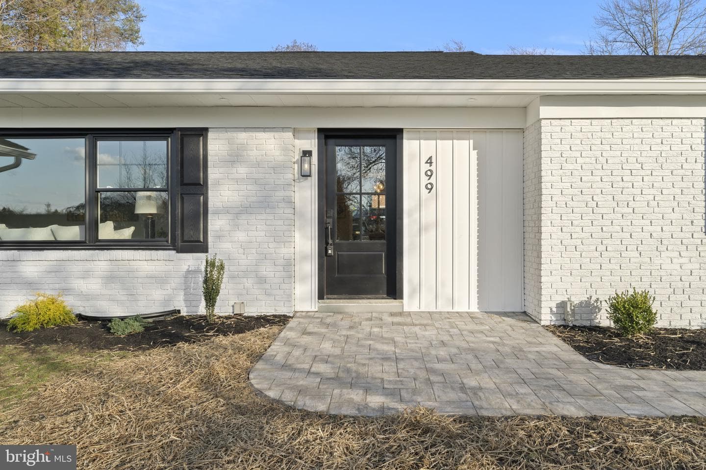 499 Collins Drive photo 2