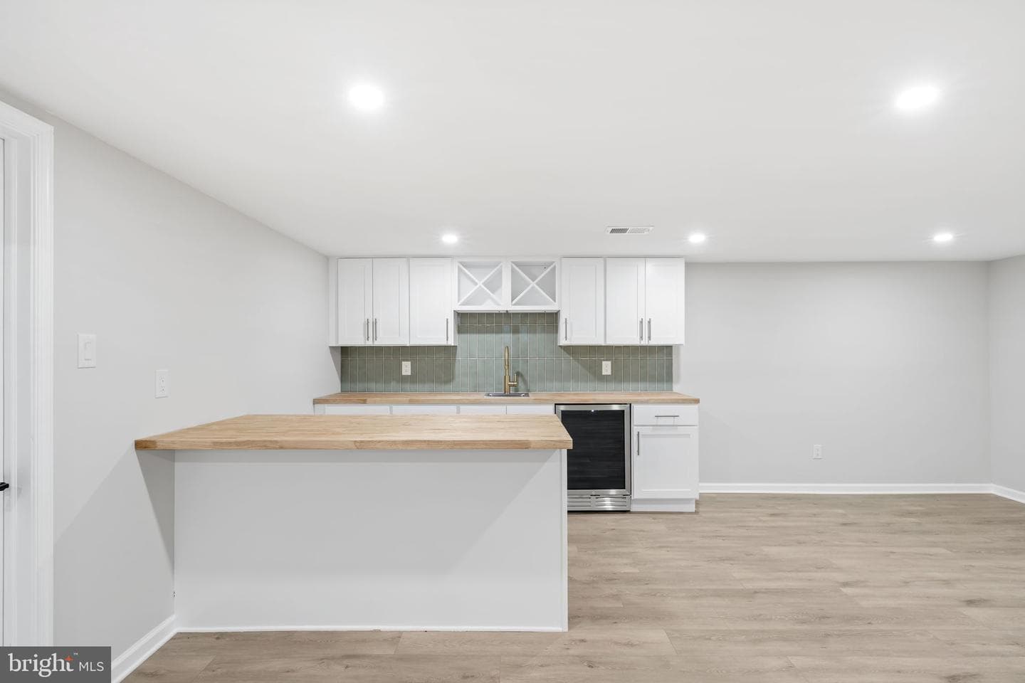 499 Collins Drive photo 62