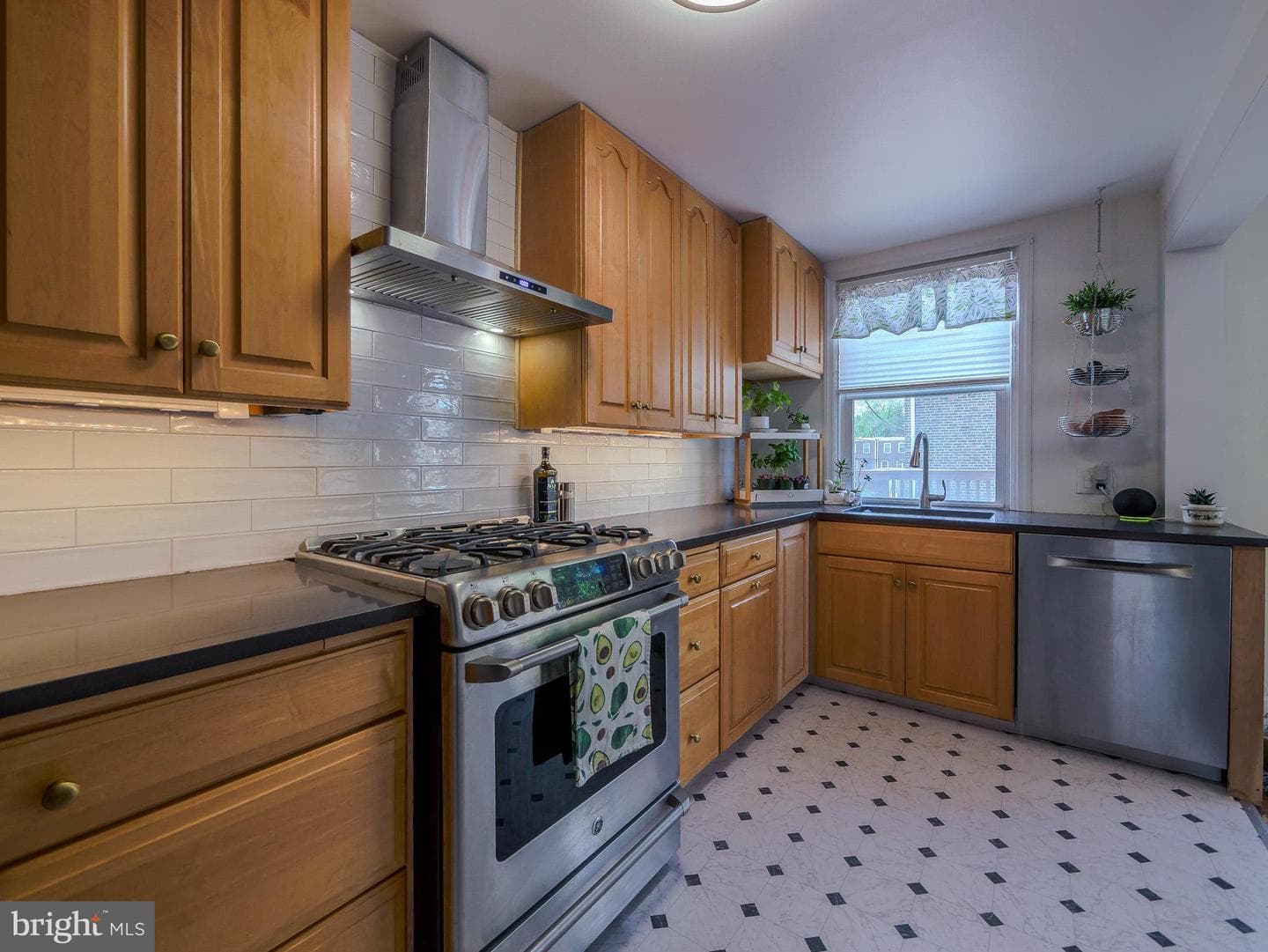 854 Gainsboro Road photo 18