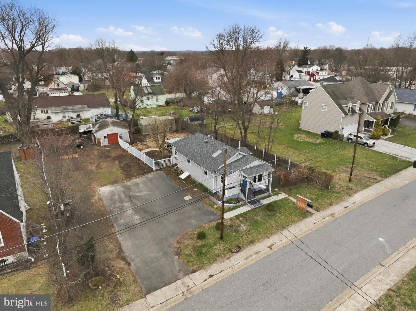 2502 Williams Ave photo 1