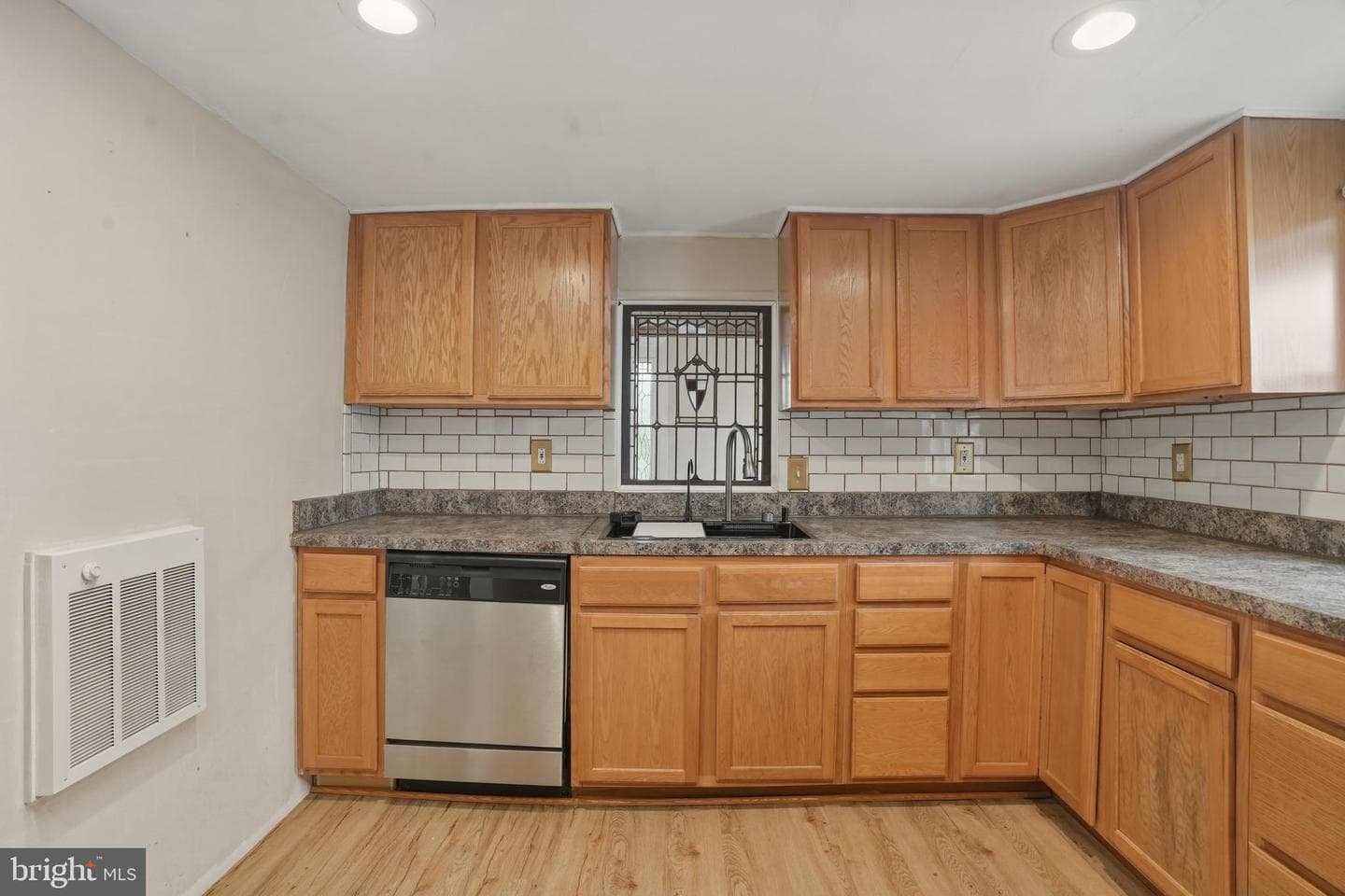 2502 Williams Ave photo 13