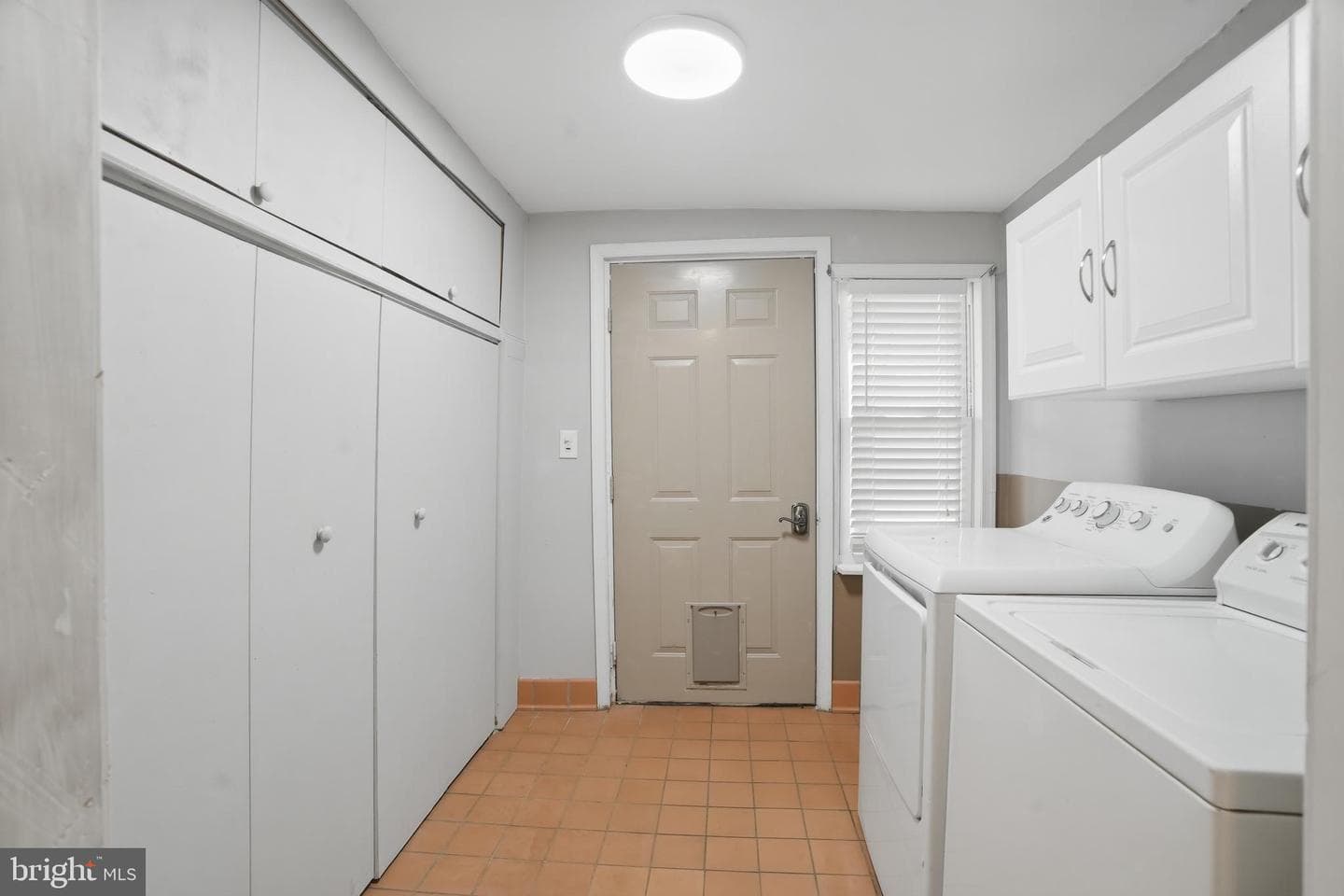 2502 Williams Ave photo 24