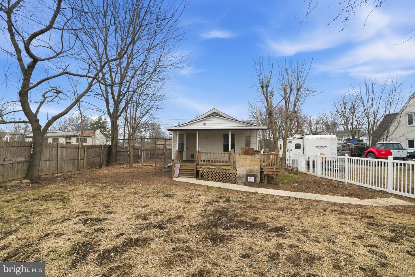 2502 Williams Ave photo 37